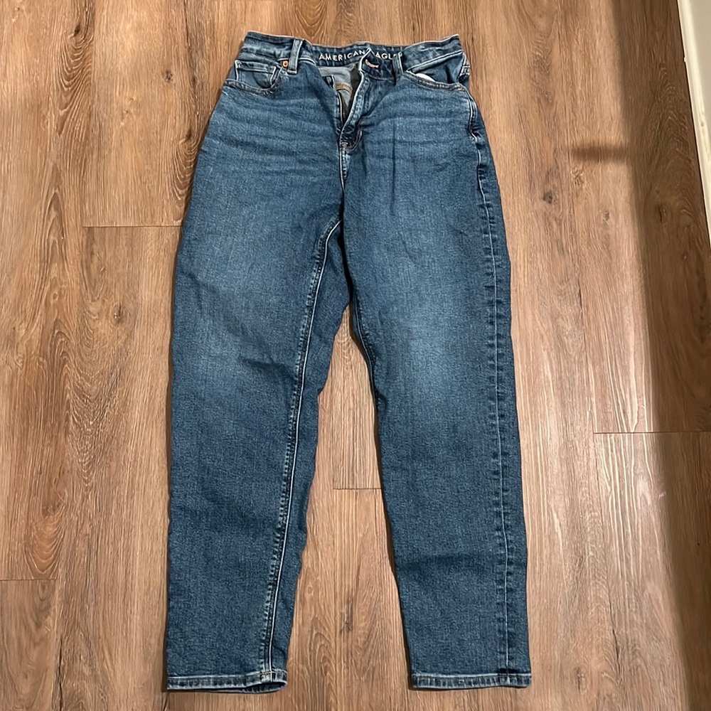 American eagle Mom jeans